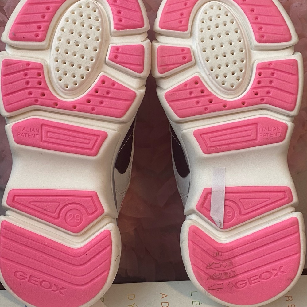 Geox toddler girl shoes size 11 New with box Never used.